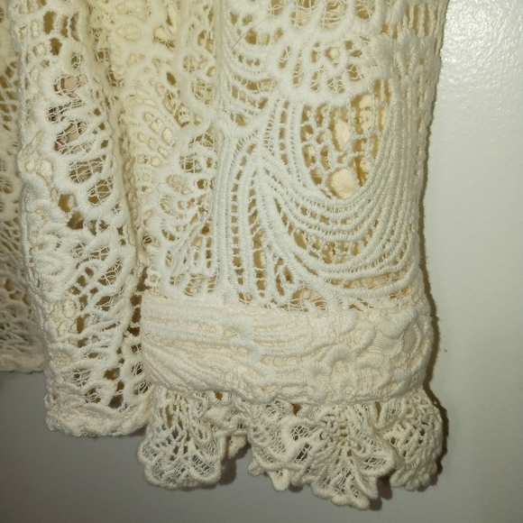 Soft Surroundings Lasalle Lace Floral Long Sleeve Sheer Ruffle Neck Cami Blouse - Picture 3 of 12